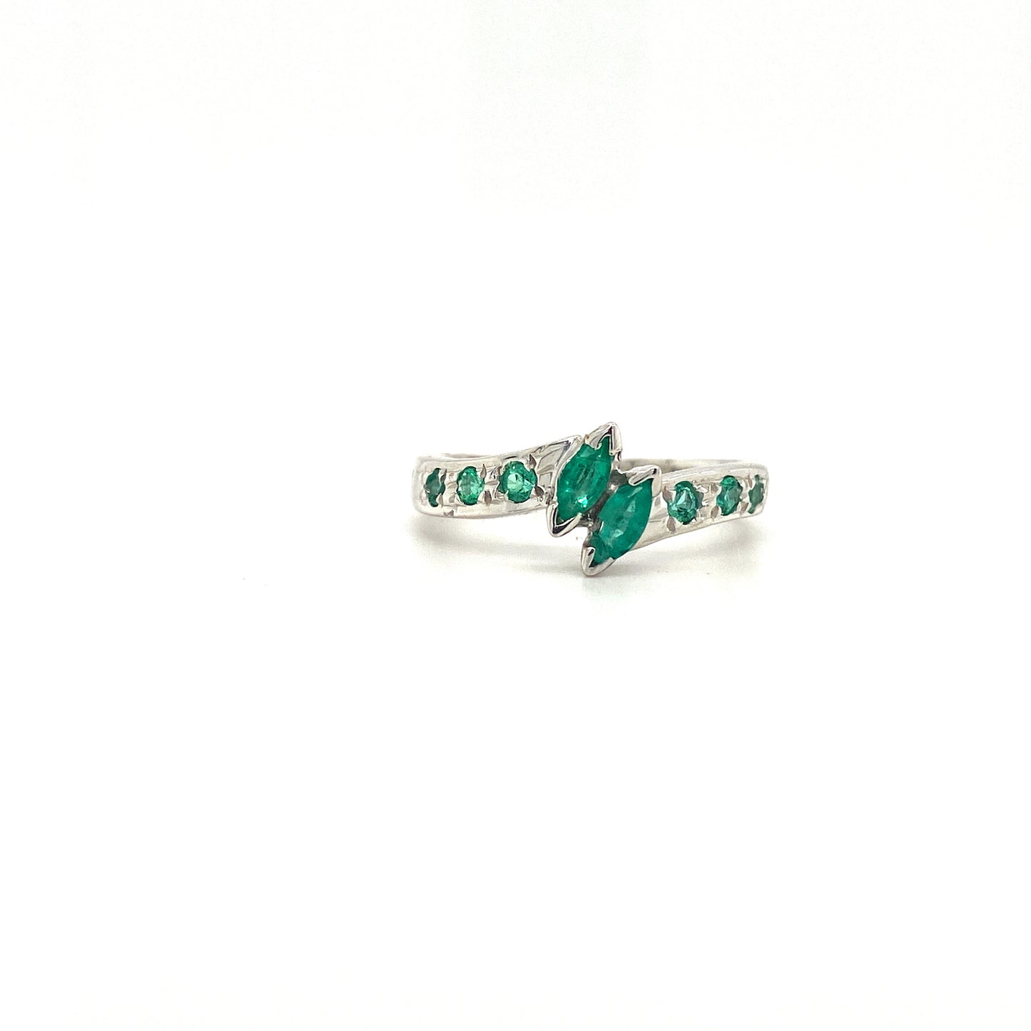 Natural Emerald Gemstone 925 Sterling Silver Ring