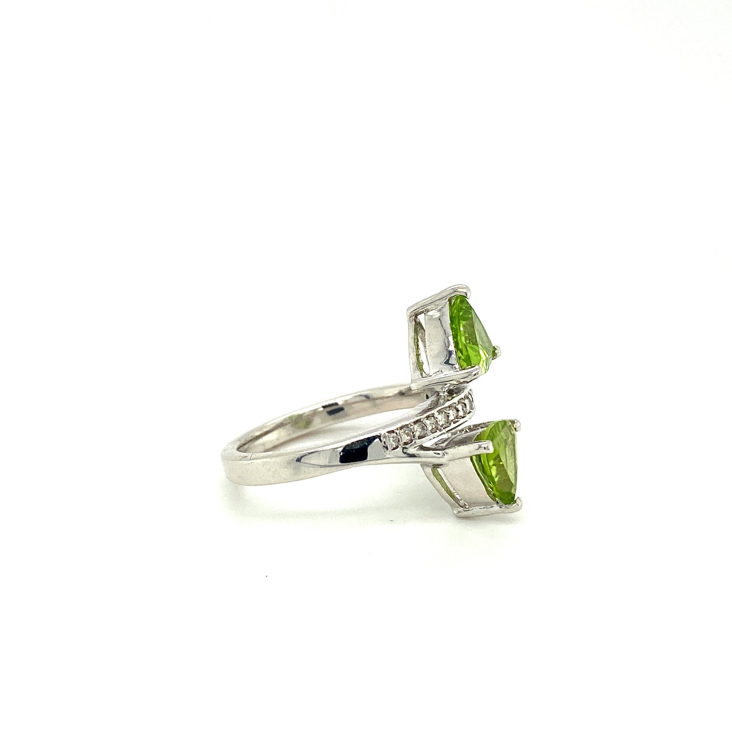 Natural Peridot Diamond Gemstone 925 Sterling Silver Ring - Side View | Paraiso Jewels