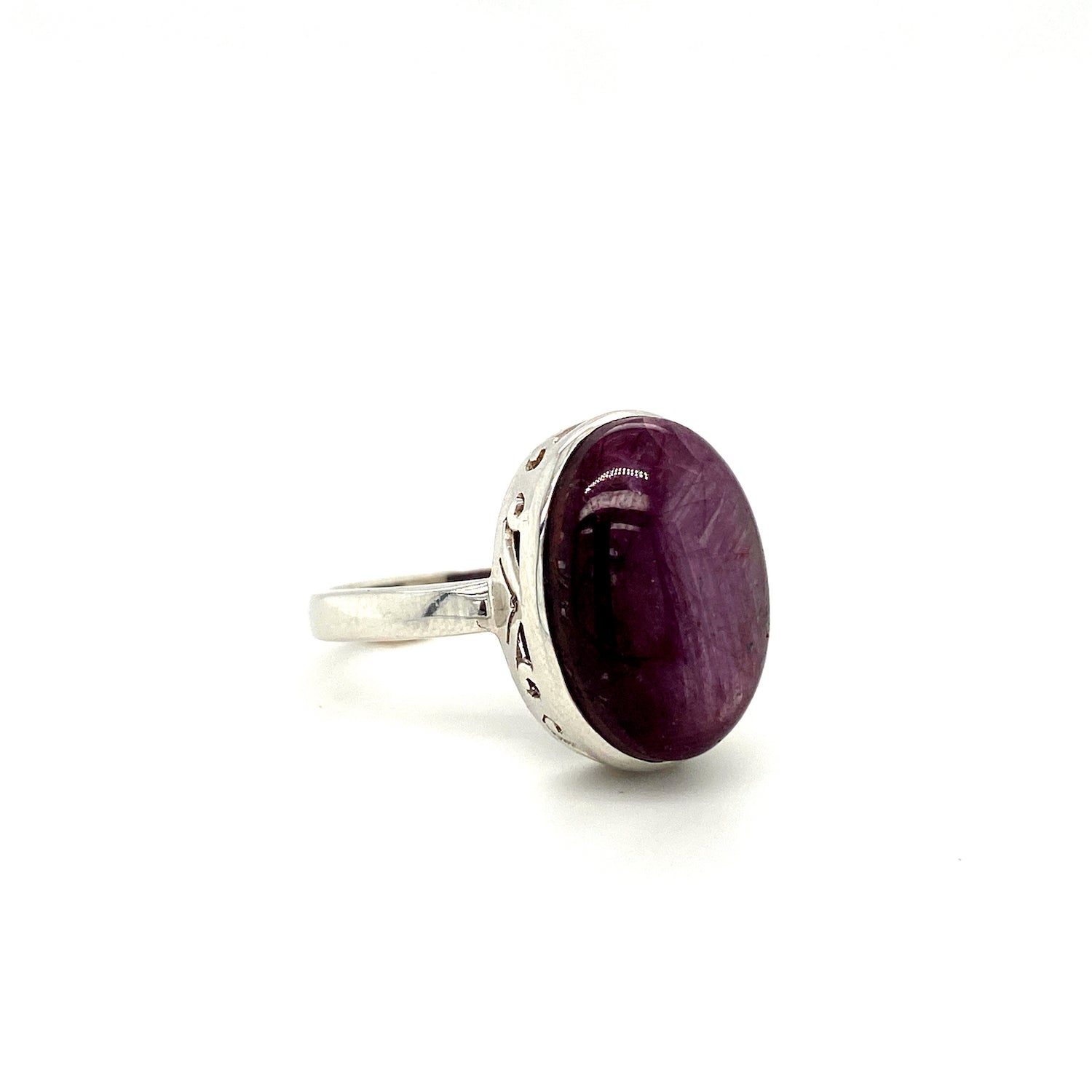 Natural Star Ruby Gemstone 925 Sterling Silver Ring - Side View | Paraiso Jewels