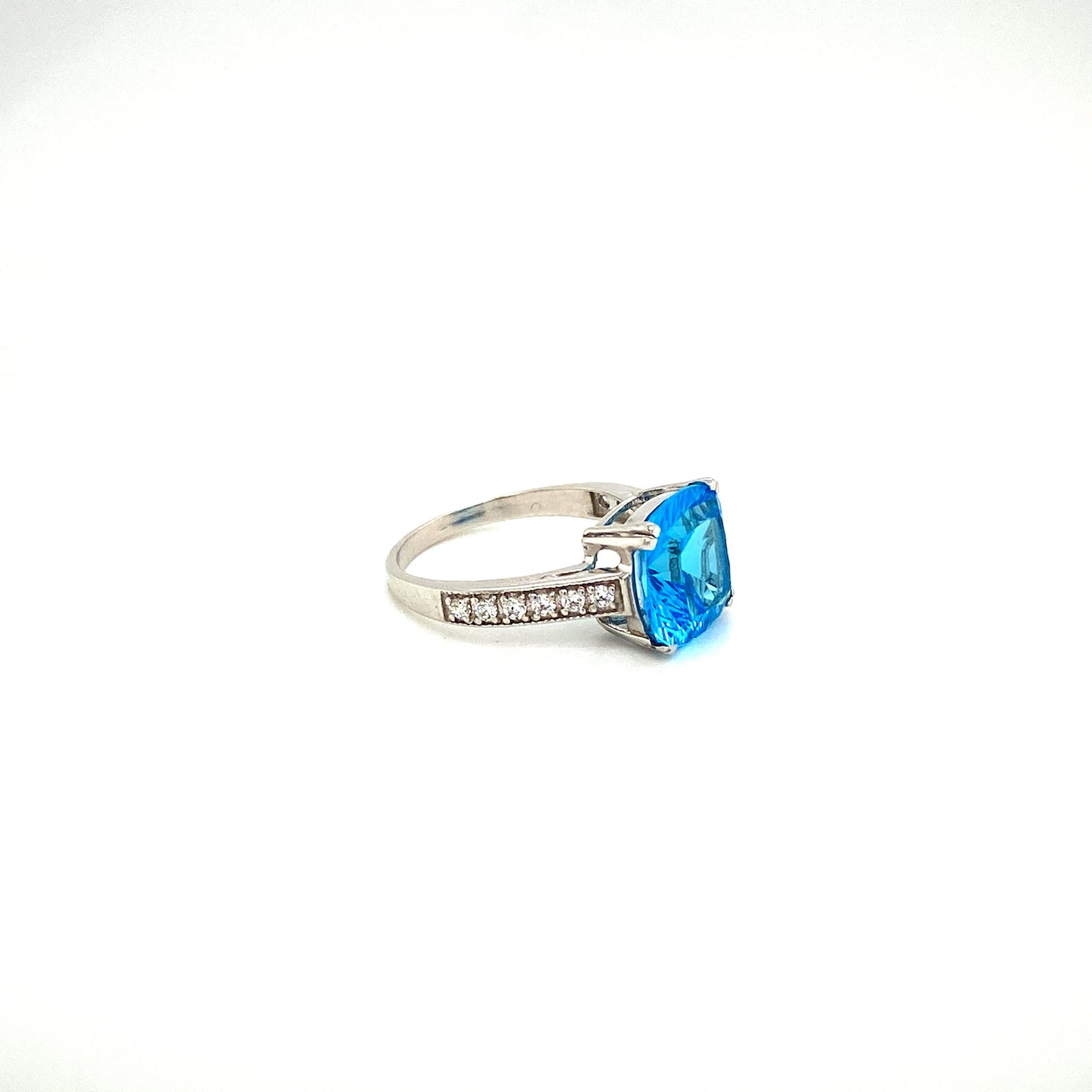 Natural Blue Topaz and Diamond Gemstone 925 Sterling Silver Ring - Side View | Paraiso Jewels