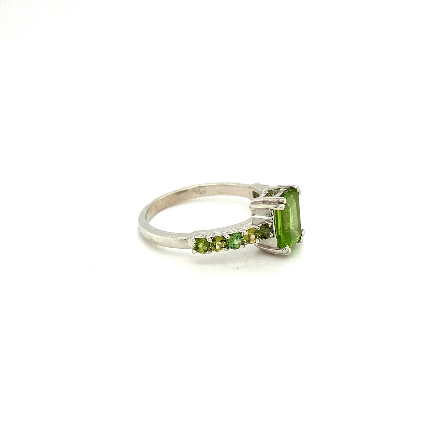 Natural Peridot Gemstone 925 Sterling Silver Ring - Side View | Paraiso Jewels