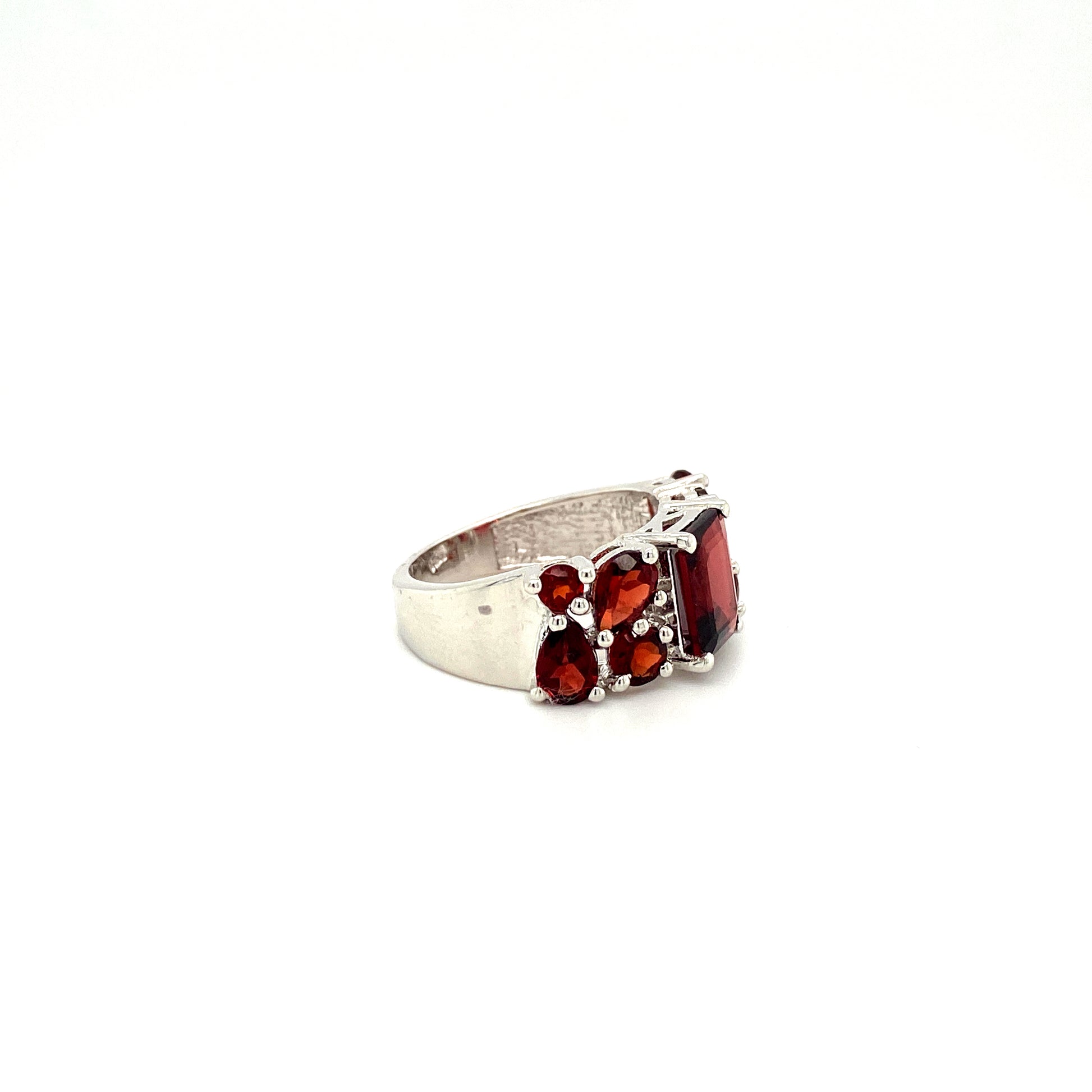 Natural Garnet Gemstone 925 Sterling Silver Ring - Side View | Paraiso Jewels