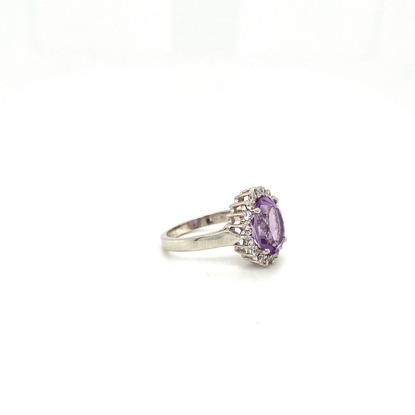 Natural Amethyst Gemstone and Diamond 925 Sterling Silver Ring - Side View | Paraiso Jewels