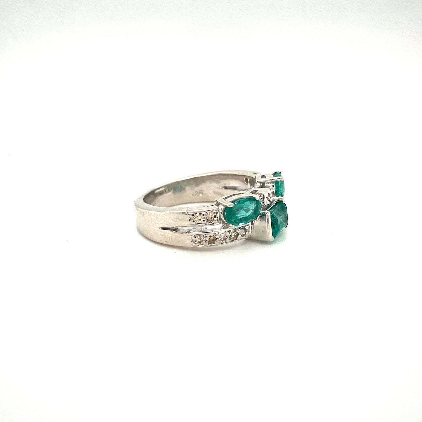 Natural Emerald and Diamond Gemstone 925 Sterling Silver Ring - Side View | Paraiso Jewels