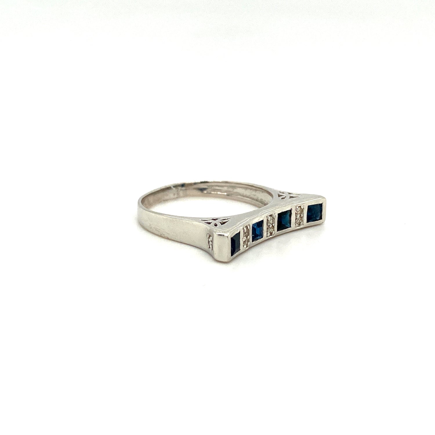 Natural Sapphire and Diamond Gemstone 925 Sterling Silver Ring - Side View | Paraiso Jewels