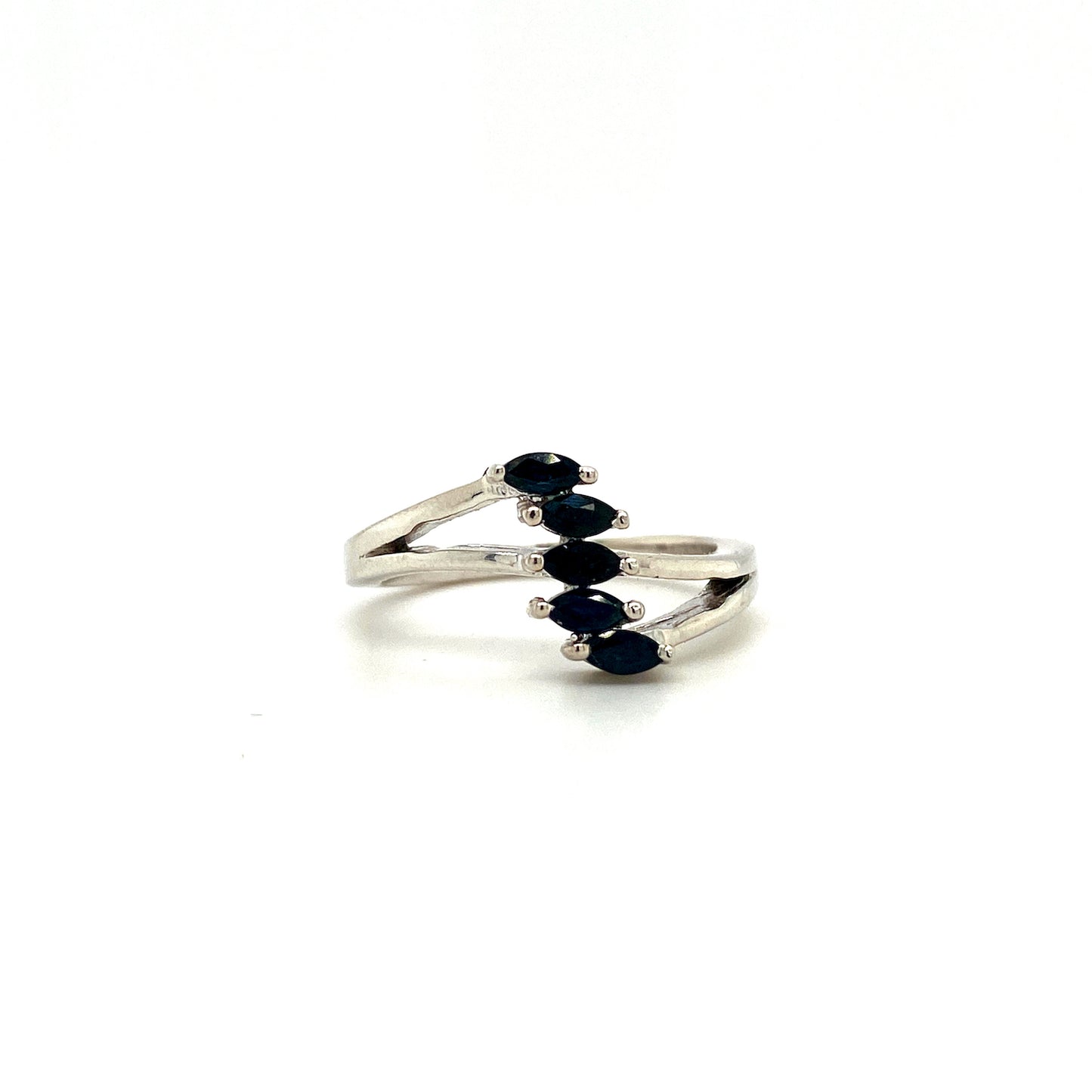 Natural Sapphire Gemstone 925 Sterling Silver Ring | Paraiso Jewels
