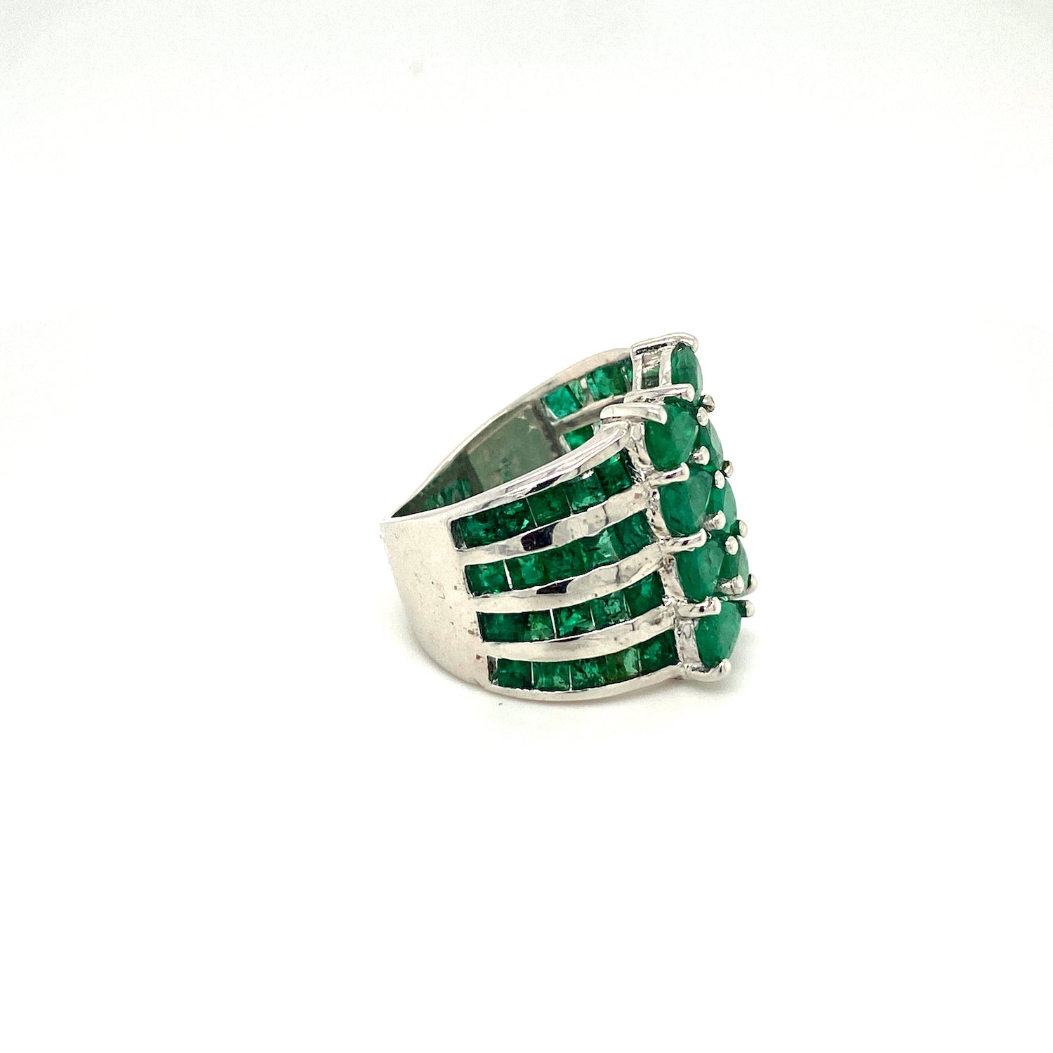 Natural Emerald Gemstone 925 Sterling Silver Ring - Side View | Paraiso Jewels