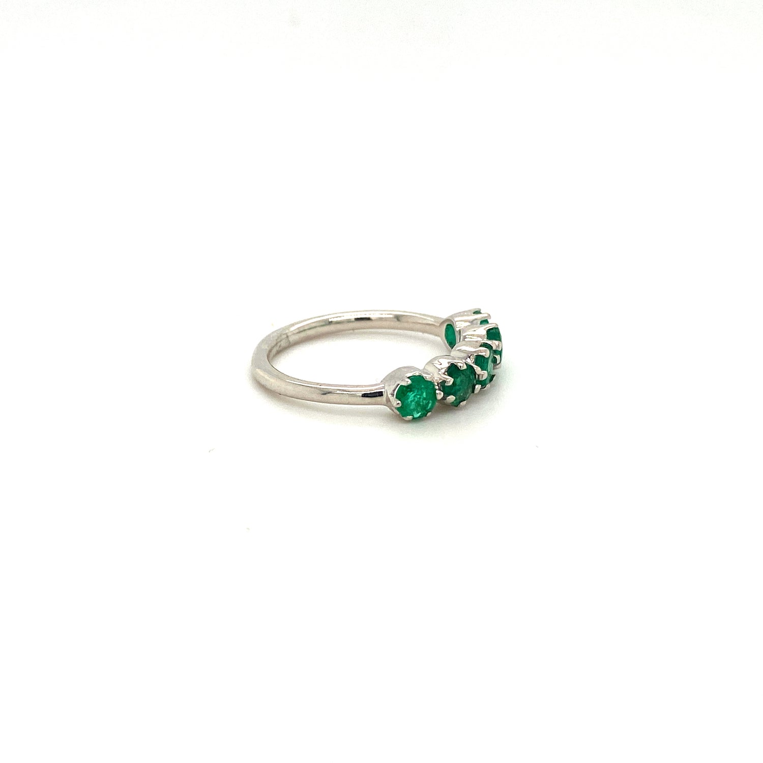 Natural Emerald Gemstone 925 Sterling Silver Ring - Side View | Paraiso Jewels