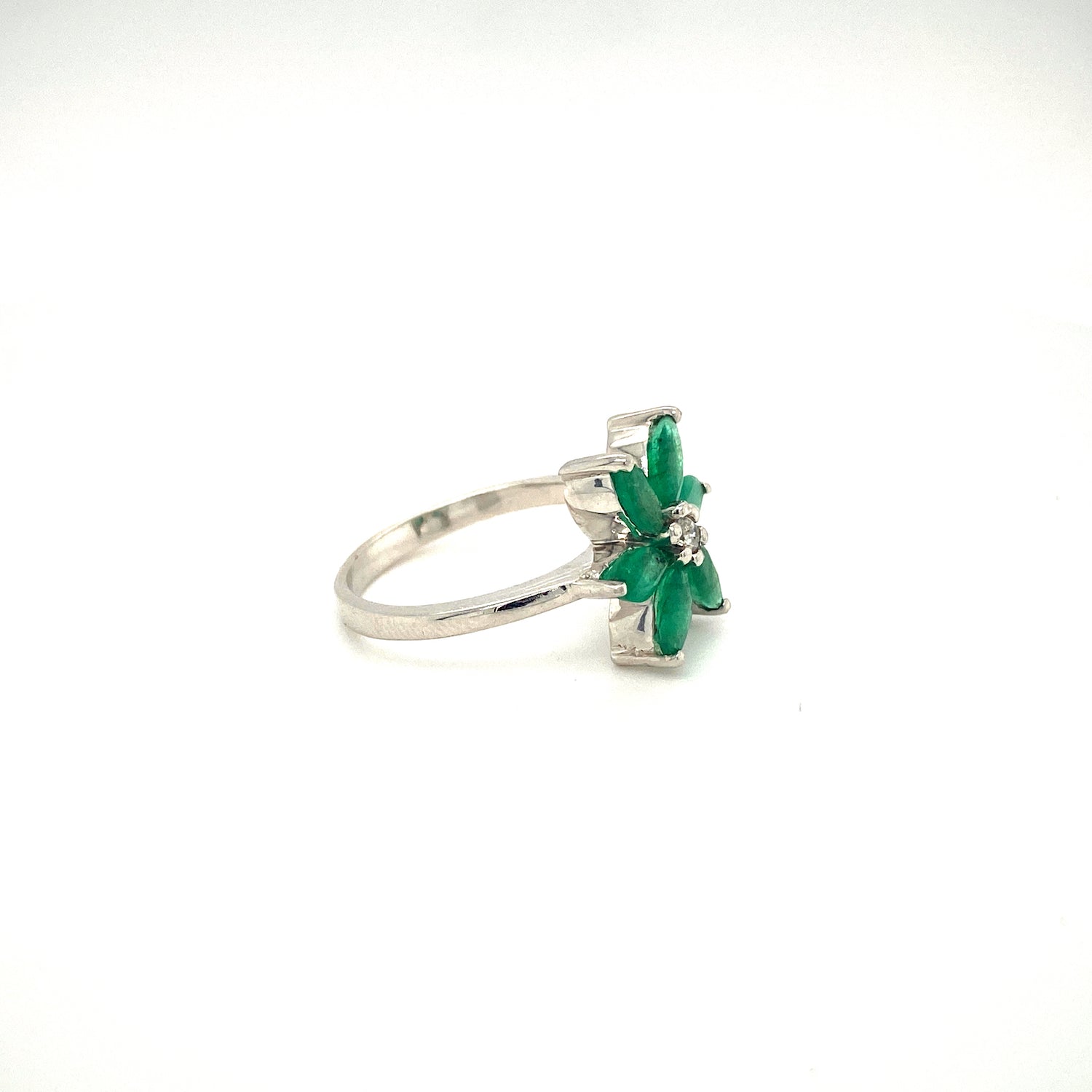 Natural Emerald and Diamond Gemstone 925 Sterling Silver Ring - Side View | Paraiso Jewels