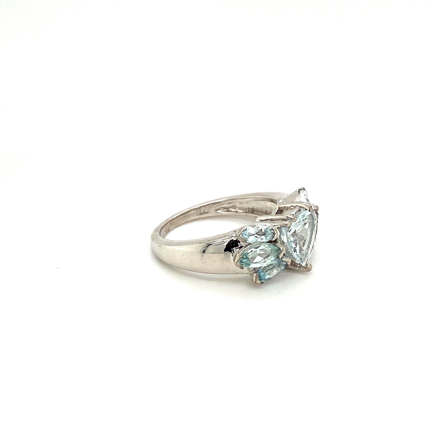 Natural Aquamarine Gemstone 925 Sterling Silver Ring - Side View | Paraiso Jewels