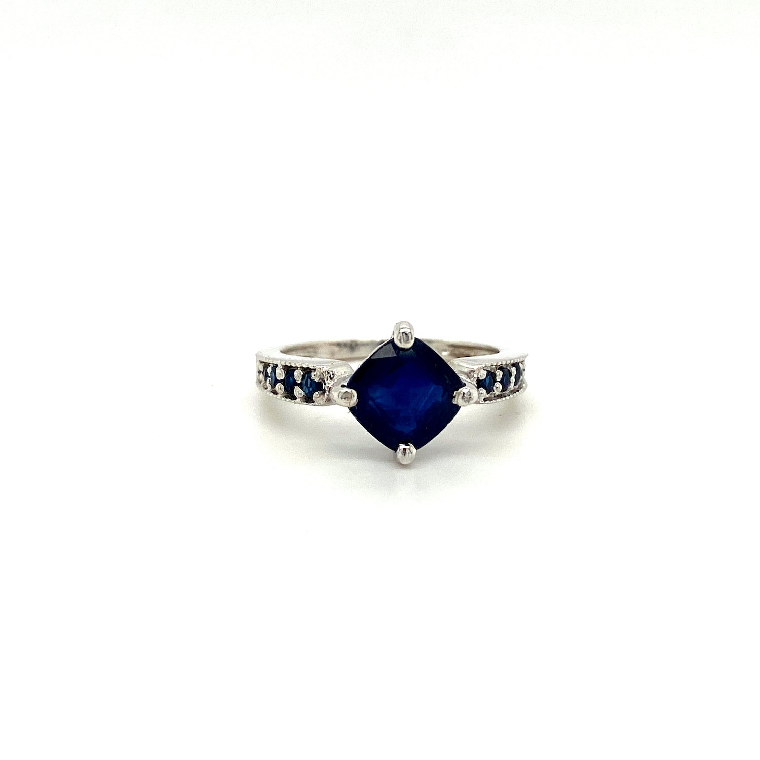 Natural Sapphire Gemstone 925 Sterling Silver Ring | Paraiso Jewels