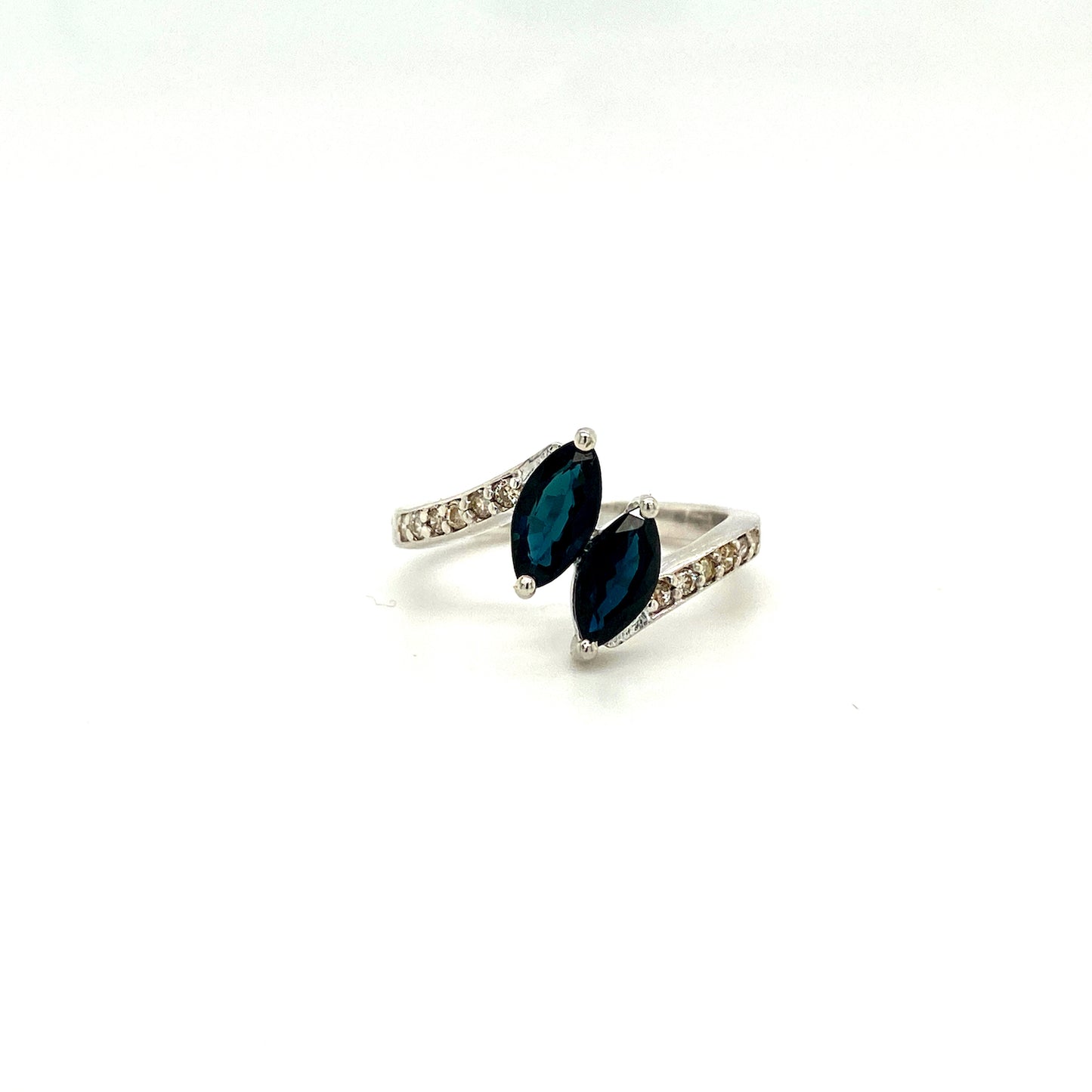 Natural Sapphire and Diamond Gemstone 925 Sterling Silver Ring | Paraiso Jewels