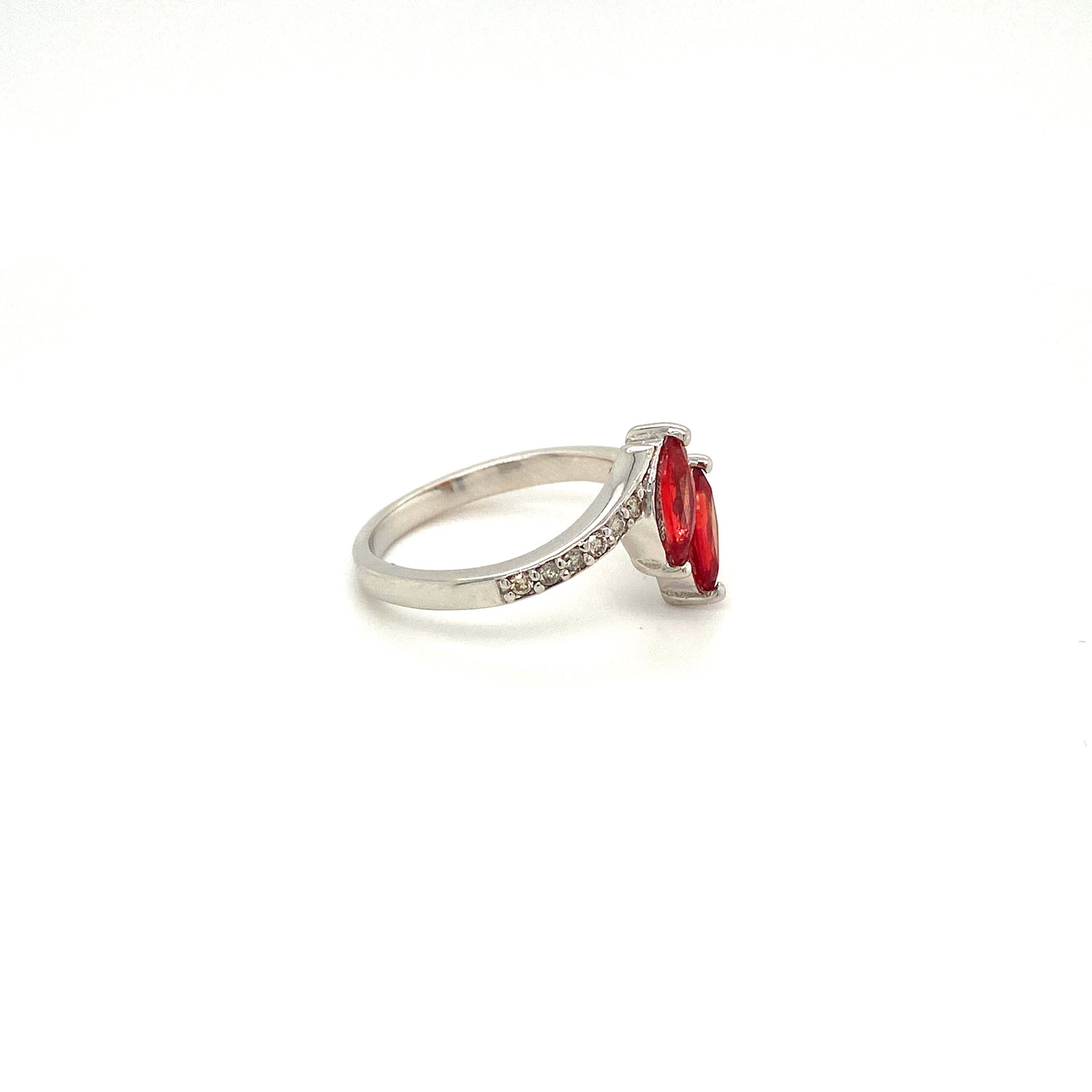 Natural Sapphire Diamond Gemstone 925 Sterling Silver Ring - Side View | Paraiso Jewels