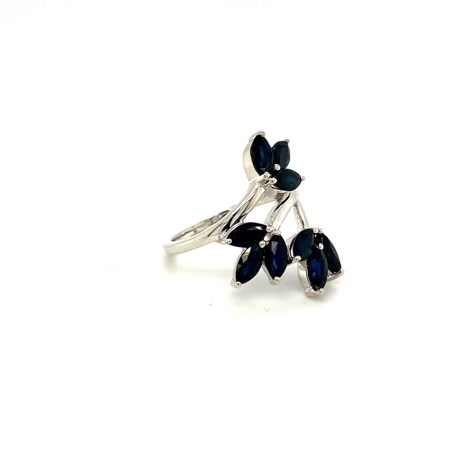 Natural Sapphire Gemstone 925 Sterling Silver Ring - Side View | Paraiso Jewels