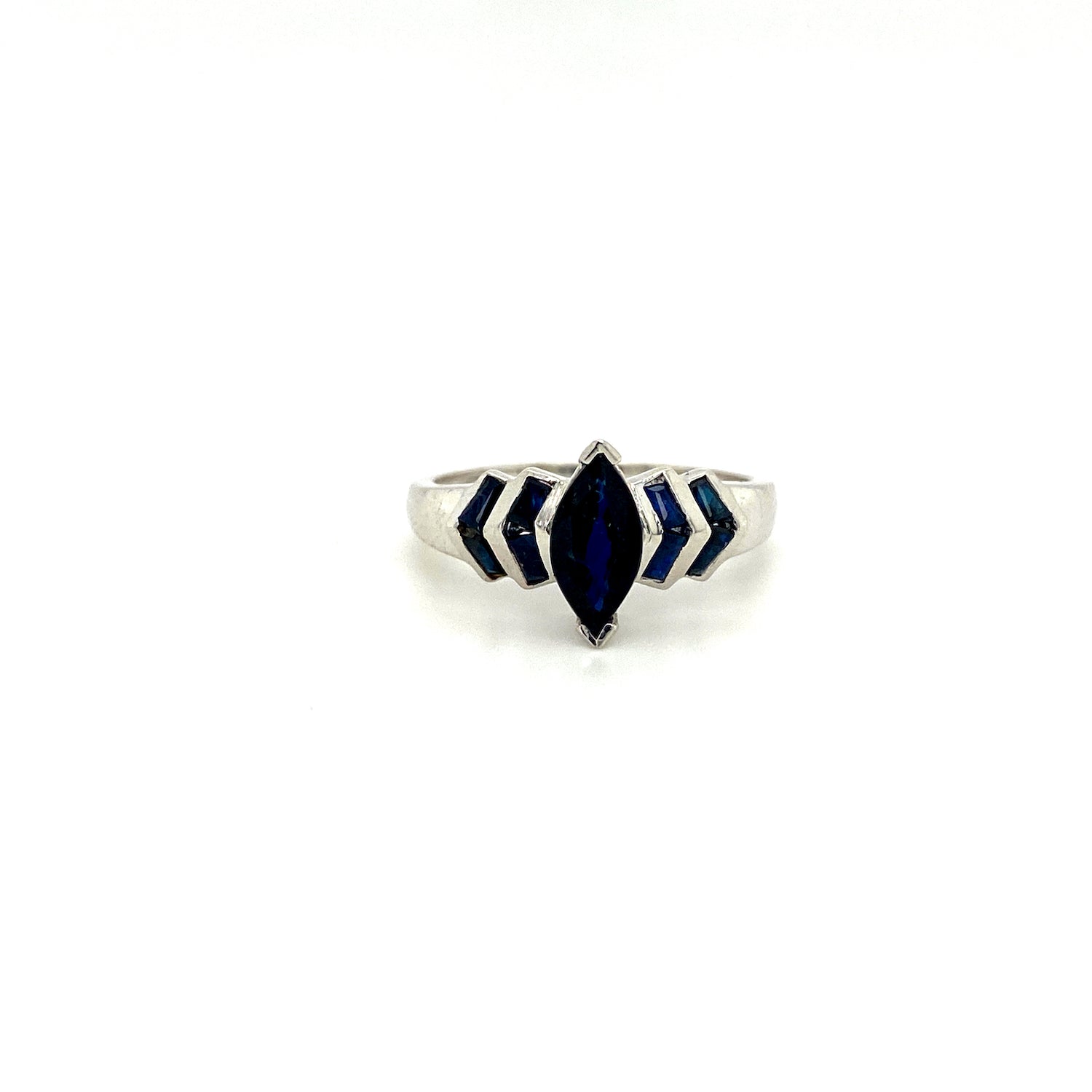 Natural Sapphire Gemstone 925 Sterling Silver Ring | Paraiso Jewels