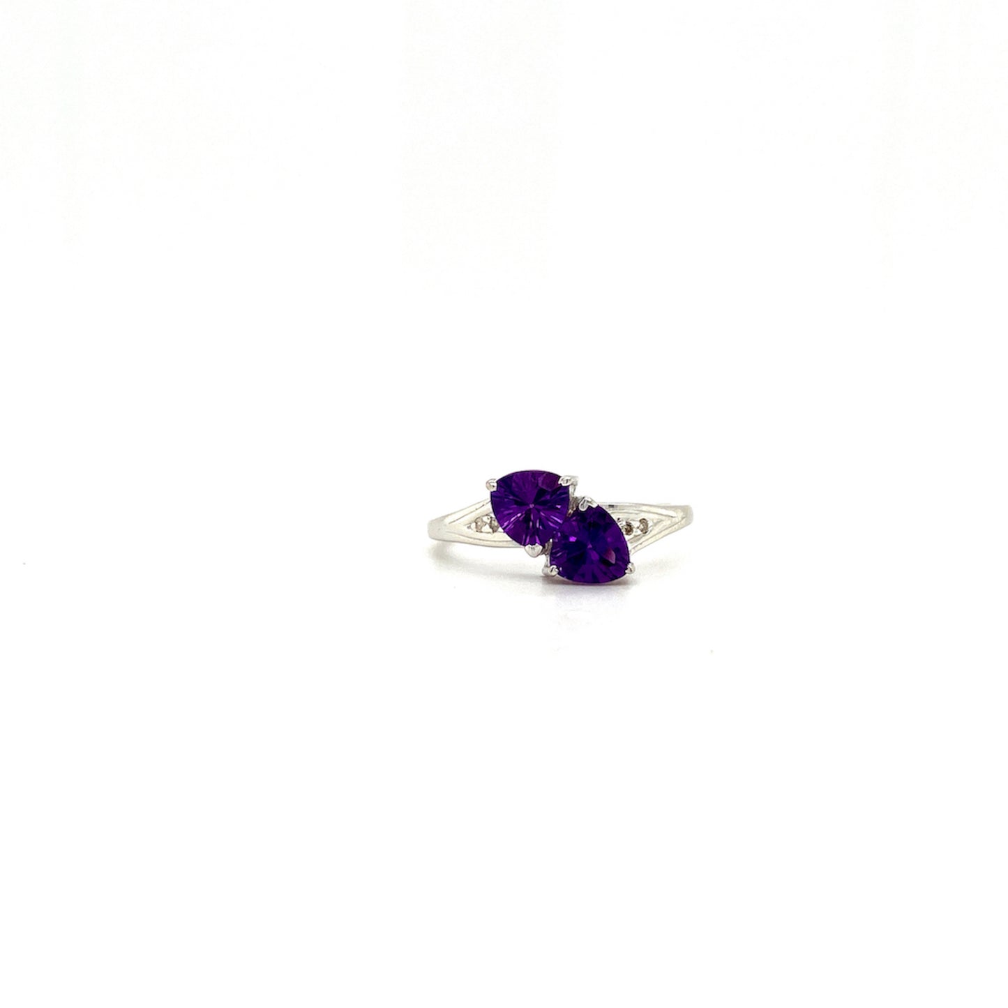 Natural Amethyst Gemstone and Diamond 925 Sterling Silver Ring | Paraiso Jewels