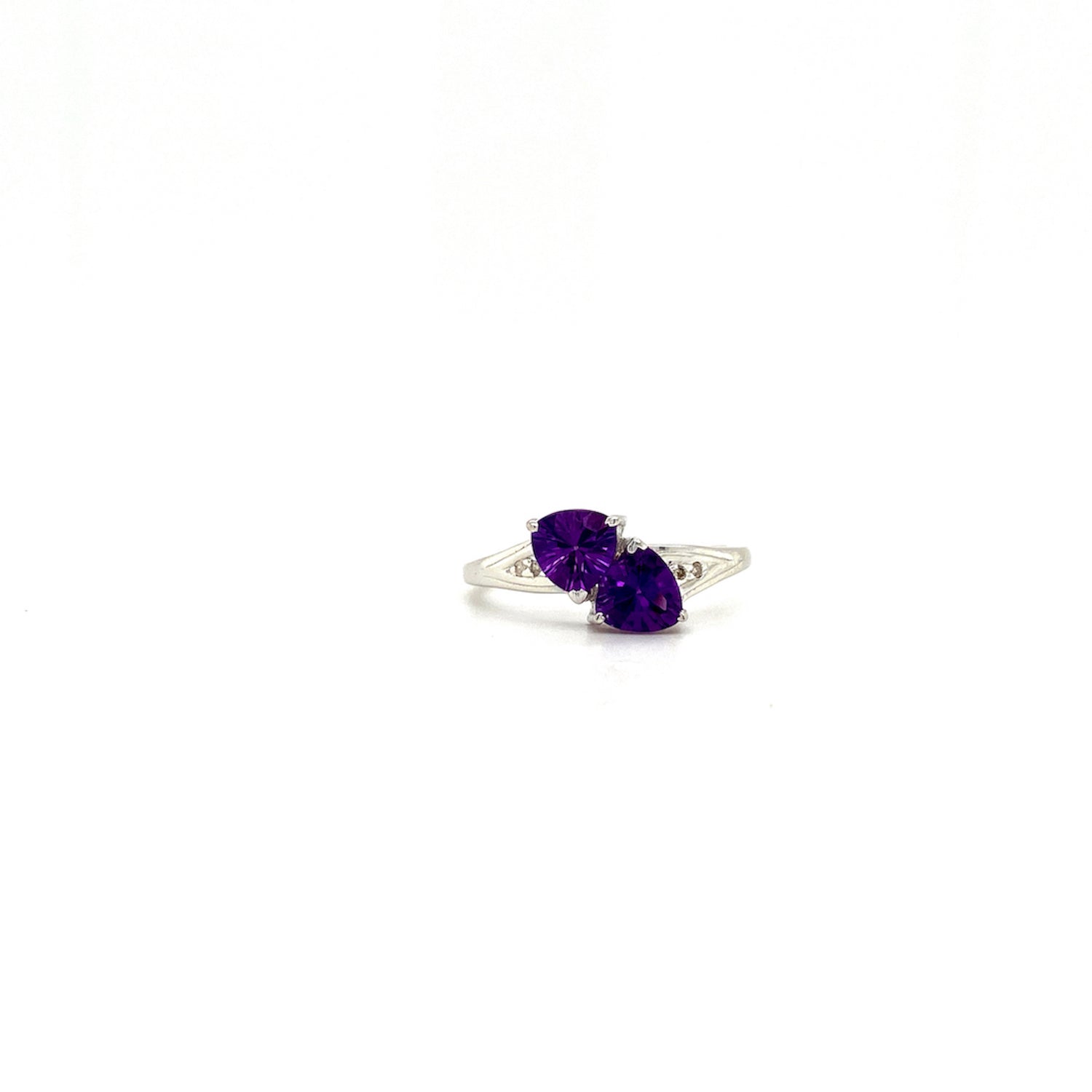 Natural Amethyst Gemstone and Diamond 925 Sterling Silver Ring | Paraiso Jewels