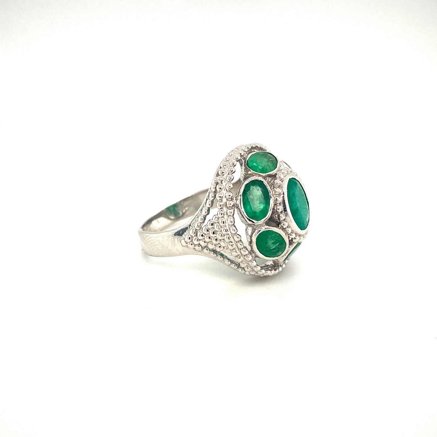 Natural Emerald Gemstone 925 Sterling Silver Ring - Side View | Paraiso Jewels