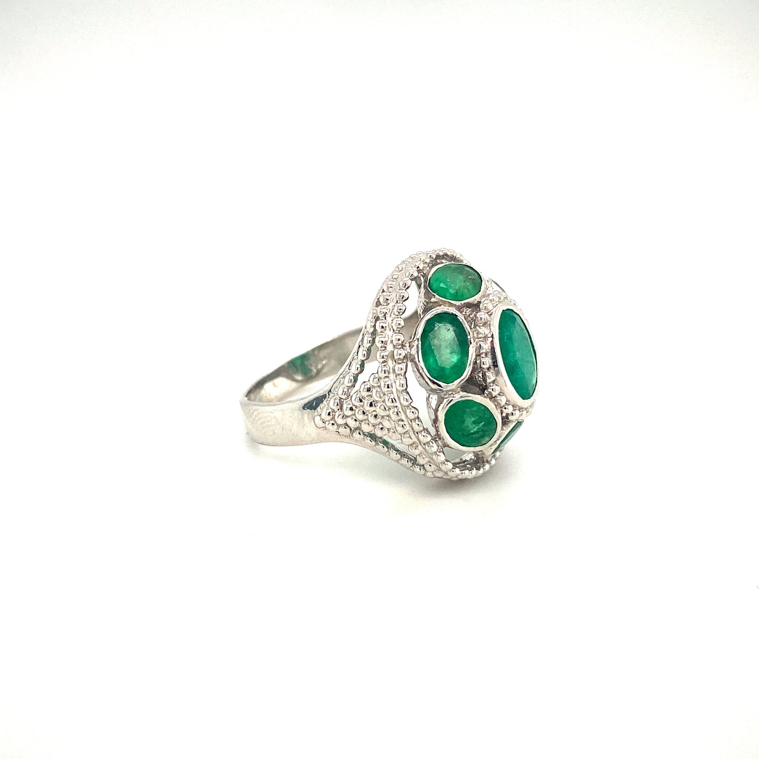 Natural Emerald Gemstone 925 Sterling Silver Ring - Side View | Paraiso Jewels