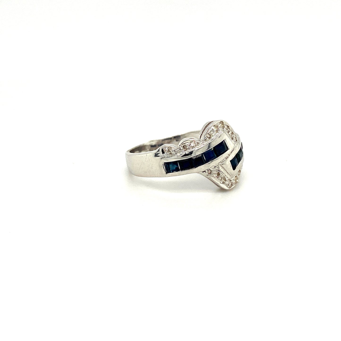 Natural Sapphire and Diamond Gemstone 925 Sterling Silver Ring - Side View | Paraiso Jewels