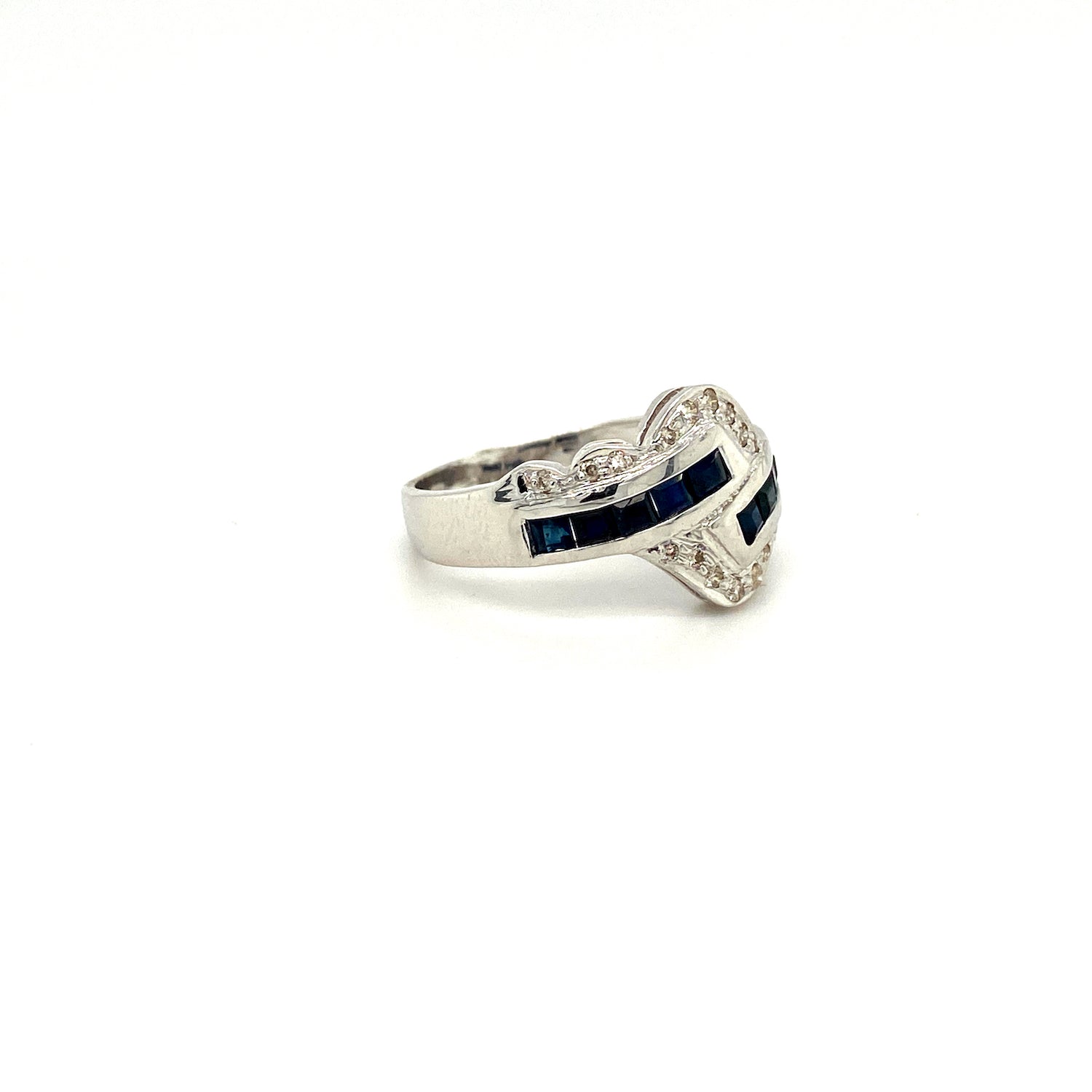 Natural Sapphire and Diamond Gemstone 925 Sterling Silver Ring - Side View | Paraiso Jewels