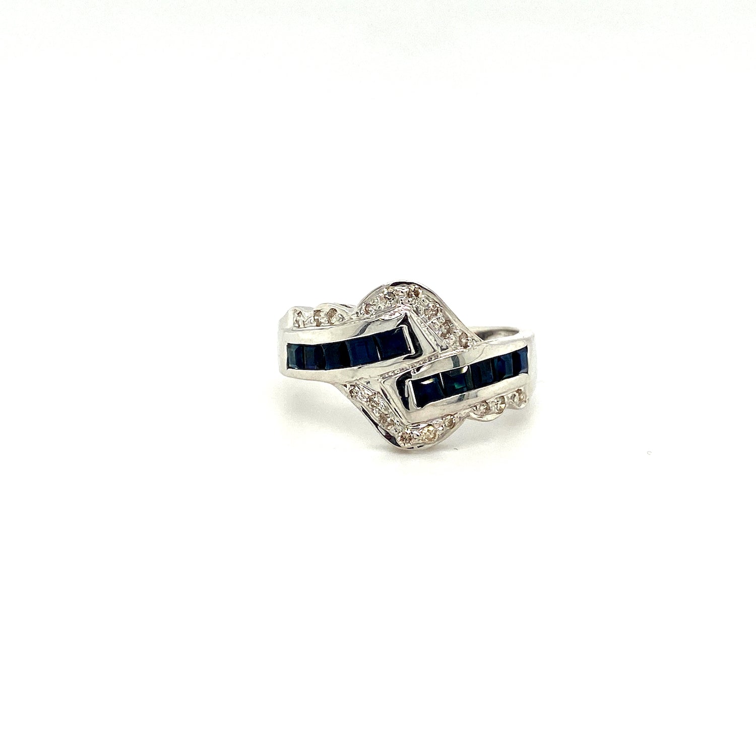 Natural Sapphire and Diamond Gemstone 925 Sterling Silver Ring | Paraiso Jewels