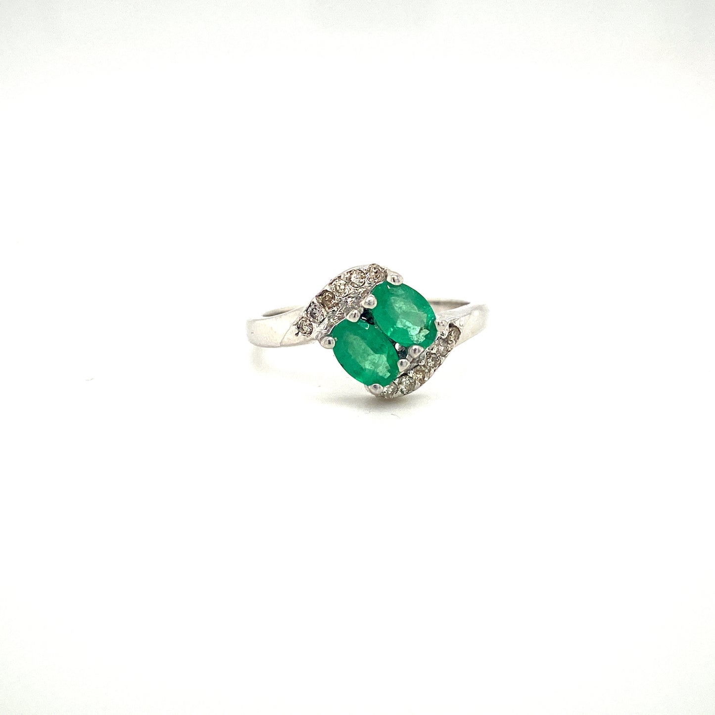 Natural Emerald and Diamond Gemstone 925 Sterling Silver Ring | Paraiso Jewels
