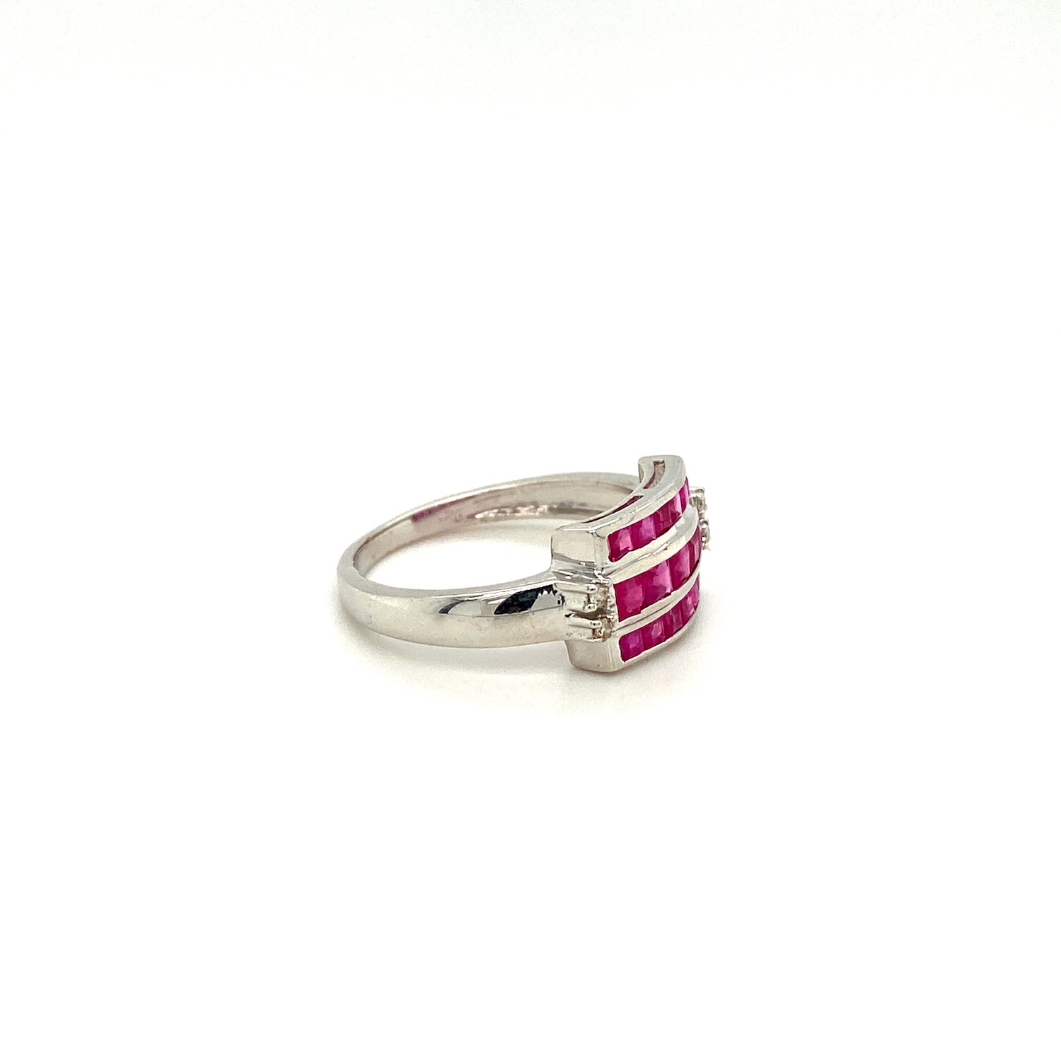 Natural Ruby Gemstone 925 Sterling Silver Ring - Side View | Paraiso Jewels