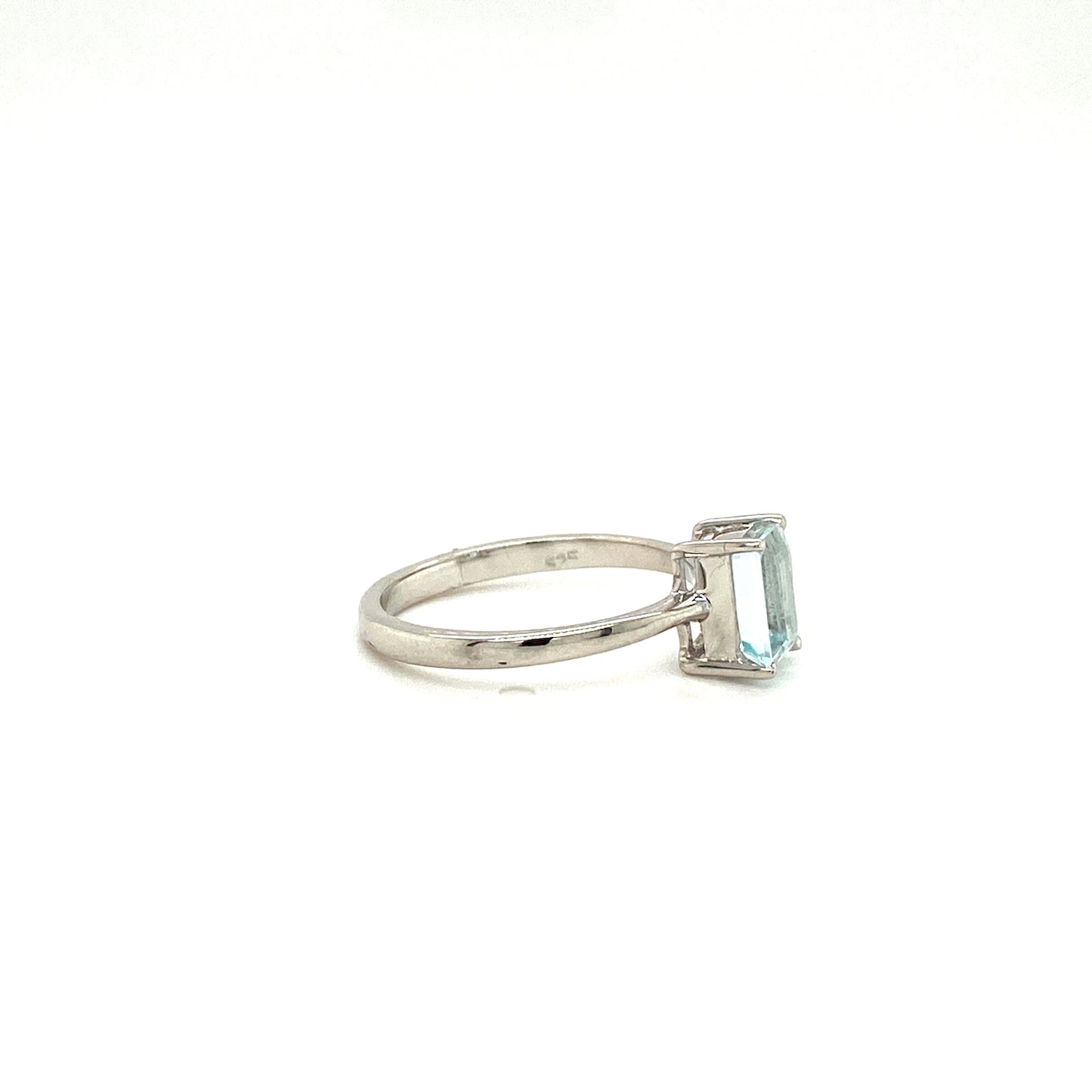 Natural Aquamarine Gemstone 925 Sterling Silver Ring - Side View | Paraiso Jewels