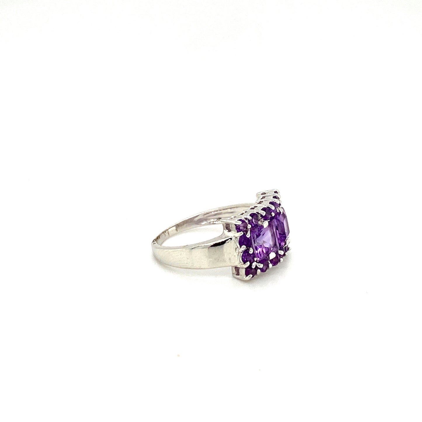 Natural Amethyst Gemstone 925 Sterling Silver Ring - Side View | Paraiso Jewels