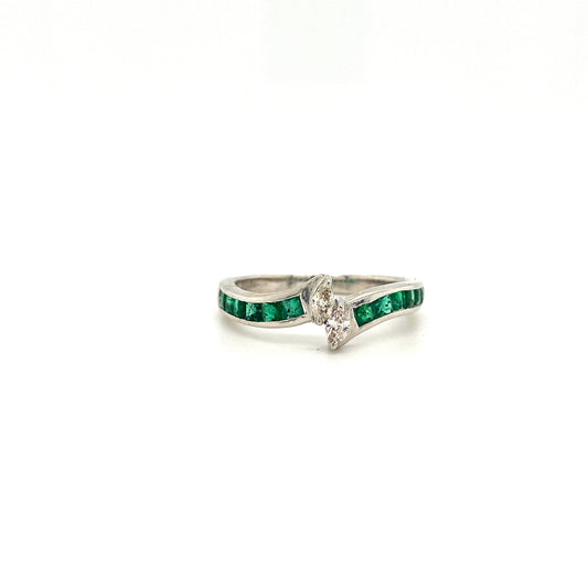 Natural Emerald and Diamond Gemstone 925 Sterling Silver Ring | Paraiso Jewels