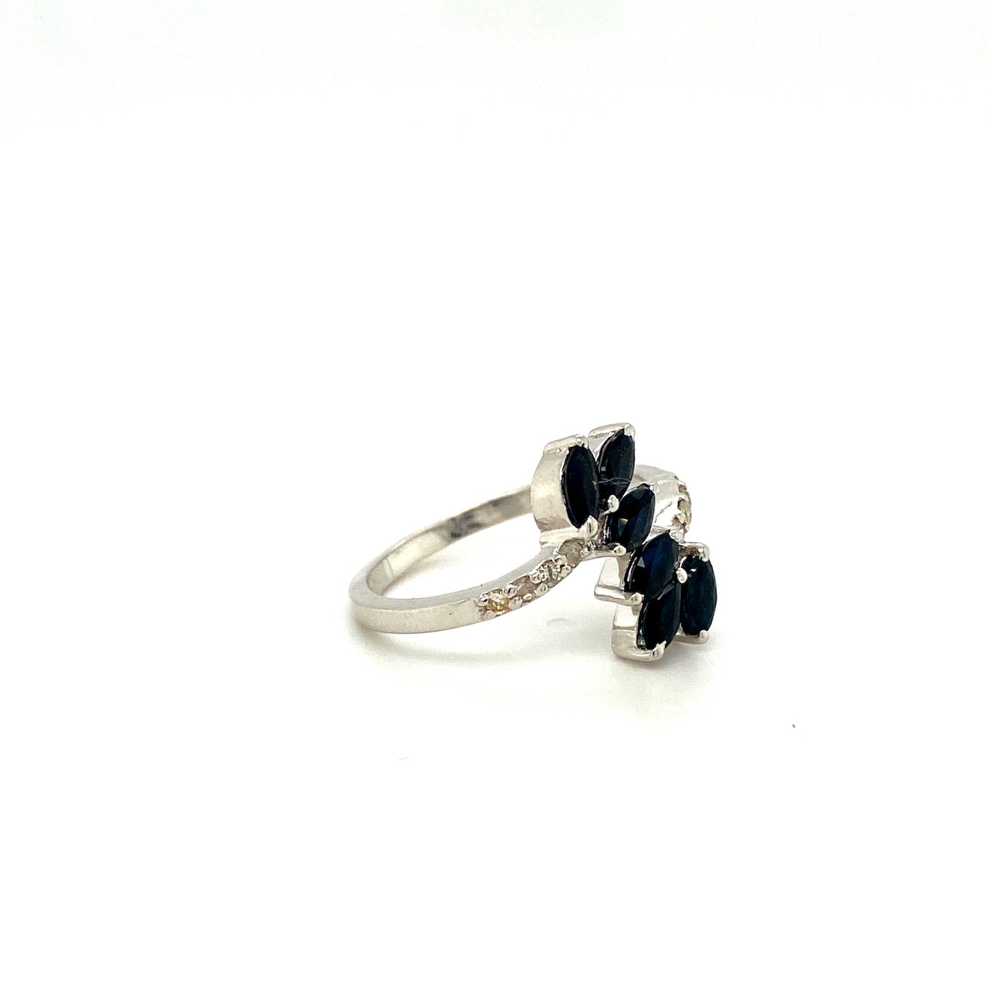 Natural Sapphire and Diamond Gemstone 925 Sterling Silver Ring - Side View | Paraiso Jewels
