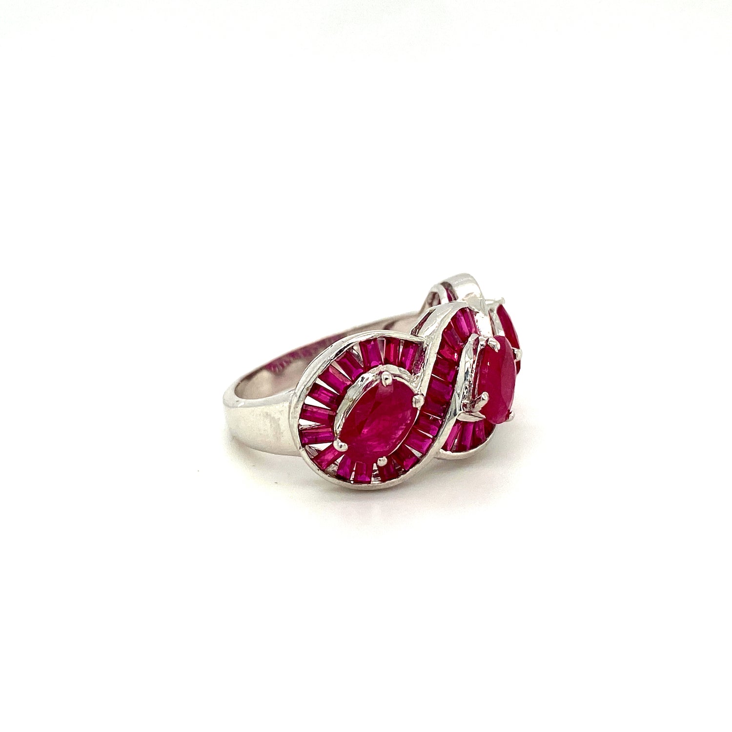 Natural Ruby Gemstone 925 Sterling Silver Ring - Side View | Paraiso Jewels