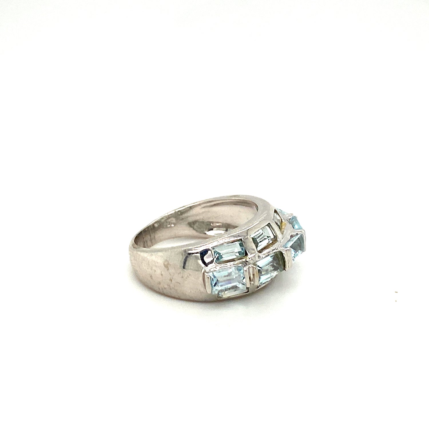 Natural Aquamarine Gemstone 925 Sterling Silver Ring - Side View | Paraiso Jewels